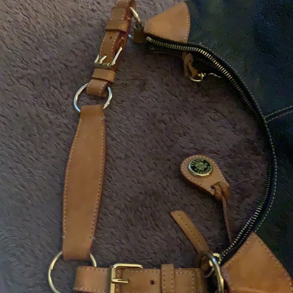 Dooney & Bourke - Picture 4 of 4